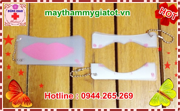 Khuôn tạo dáng môi đẹp