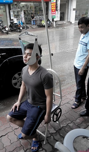 Ghế kéo giãn đốt sống cổ ykaka/DG - 6666 thế hệ mới.