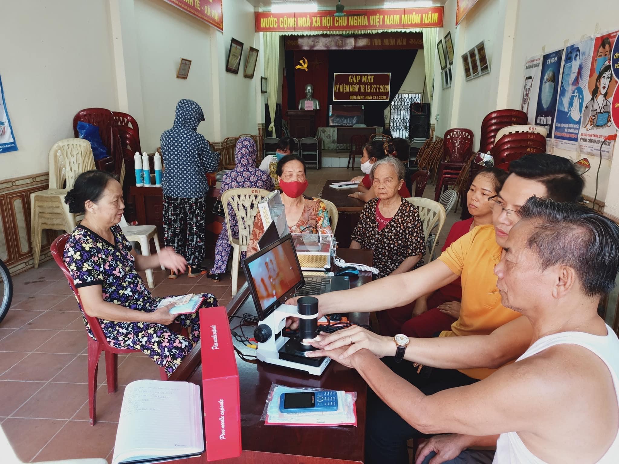 Kính hiển vi soi mao mạch máu D - 900X