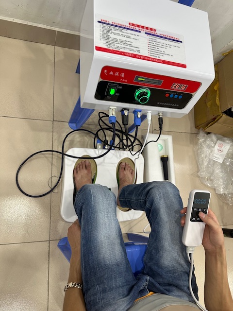 Máy Làm sạch khí huyết  trẻ hóa và phục hồi cơ thể