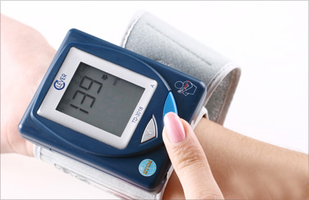 Máy Đo Huyết Áp Clever Check – Germany TD-3018 Nhỏ Gọn