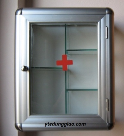 Tủ thuốc y tế KT: 450/350/150